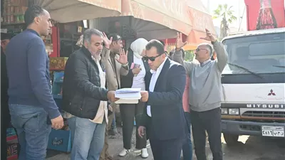 إزالة إشغالات أكشاك مخالفة في الزهور والقرنفل بالعاشر.. صور