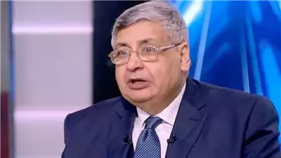 عوض تاج الدين يحذر: الاستخدام العشوائي للمضادات الحيوية يهدد الصحة