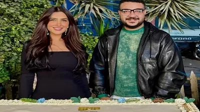 محمد سيد بشير برفقة مي عمر فى أول يوم تصوير 