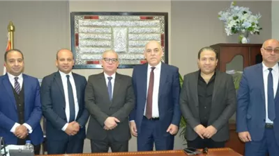 اتفاق بين 