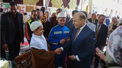 محافظ كفرالشيخ يتفقد معرض الأنشطة اليدوية لطلاب ذوي الهمم