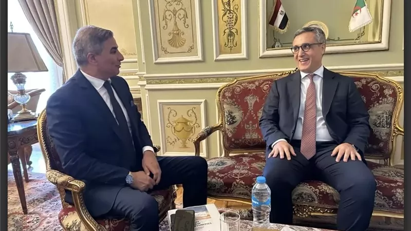 السفير محمد سفيان