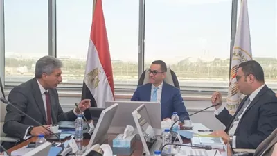 وزراء السياحة والاستثمار والإسكان يبحثون تعزيز الاستثمار السياحي