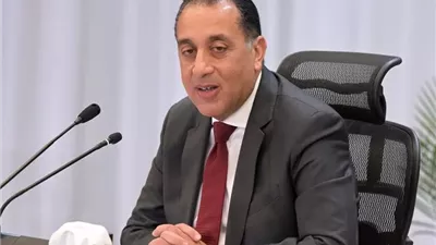 لتوطين صناعة السيارات..مدبولى يشهد افتتاح مصنع 