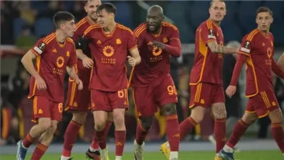 روما يهزم كومو بصعوبة فى الدورى الإيطالى