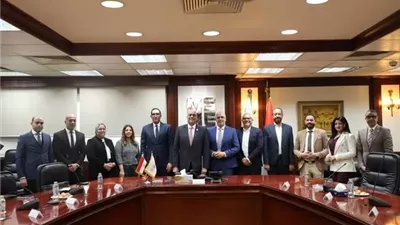 رحمي: التوسع في تمويل المشروعات الصغيرة يوفر فرص عمل للشباب