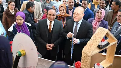 إبداعات طلابية ومشروعات بمعرض جامعة سوهاج للمنتجات صديقة البيئة