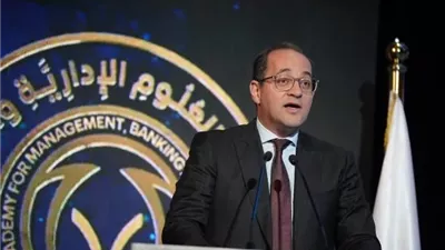 كجوك يهنئ خريجي الماجستير والدكتوراة ويعبر عن فخره بالعمل العام في مصر