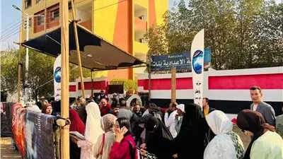 توافد المواطنين على اللجان في الساعات الأولى من اليوم الأخير من انتخابات النواب