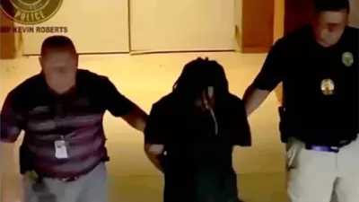 بين ذلك الدين والام المرض في انتظار الفرج