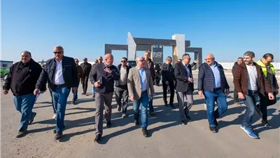 جولة تفقدية لرئيس اقتصادية قناة السويس بالقنطرة غرب