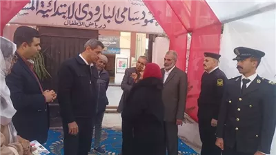 محافظ السويس يتفقد اللجان الإنتخابية لجولة الإعادة في مجلس النواب