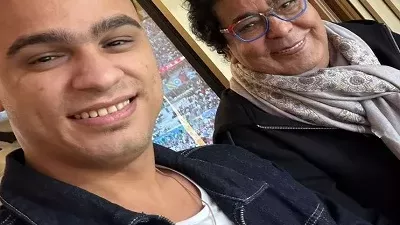 برفقة الكينج..مصطفى حدوتة يحتفل بنجاح الأغنية الرسمية لبطولة كأس العرب