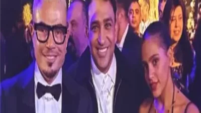 عمرو دياب يغني مع ابنته جنا فى حفل زفاف