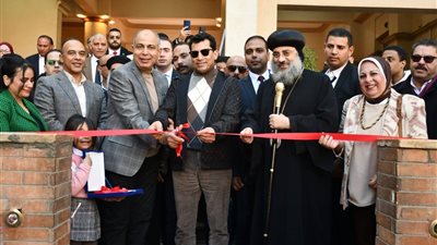 وزير الشباب ومحافظ المنيا يفتتحان ملتقى التوظيف بنادي الواي