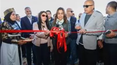 وزيرتا التخطيط والتنمية المحلية ومحافظ الأقصر يتفقدون مكتبة مصر
