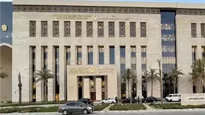 انتظام التدريب العملي لطلاب كلية العلوم بجامعة القاهرة الأهلية