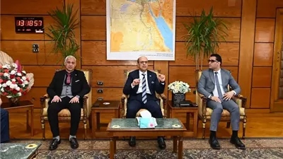 الدكتور المنشاوي يستقبل وفد الجهاز المركزي للتنظيم والإدارة