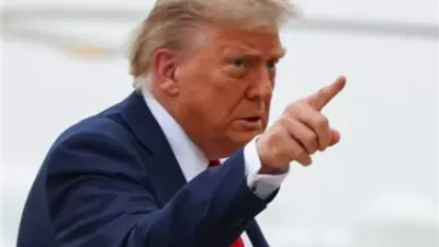 ترامب يصدر إنذارًا لرئيس الاحتياطي الفيدرالي المرتقب