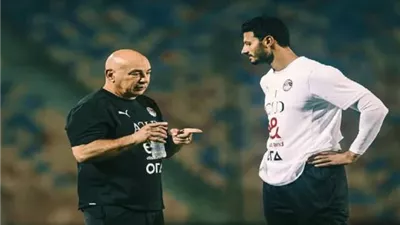 شوبير يكشف سر اختيار العميد لمحمد الشناوي حارسا أساسيا للفراعنة