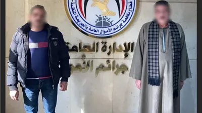 ضبط شخصين نصبا على أموال المواطنين بأسلوب انتحال الصفة بالقاهرة
