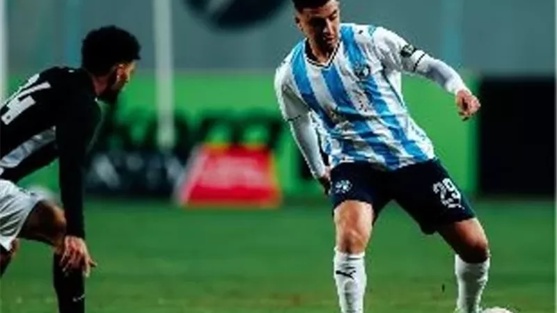 بيراميدز ومسار