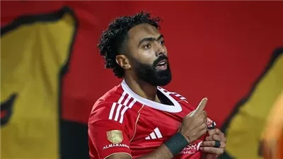 نجم الأهلي مطلوب في أبها السعودي