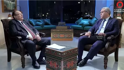 علي ناصر محمد يدعو لعقد مؤتمر شامل لإنهاء الحرب في اليمن