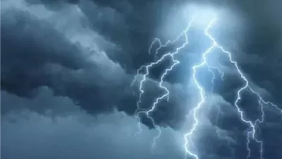 تجنبوا البرق.. الأرصاد تحذر من أمطار رعدية على السواحل الشمالية
