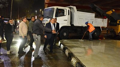 محافظ أسيوط يتفقد ميدانيًا حملات نظافة شاملة بالمدينة