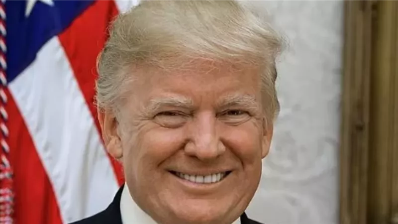 الرئيس الأمريكي دونالد