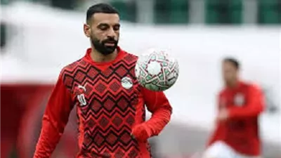 محمد صلاح يًزين قائمة المرشحين لجائزة الكرة الذهبية لعام 2026