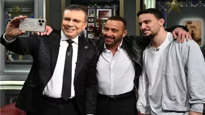 السقا والليثي وسامح حسين في سهرة خاصة على 