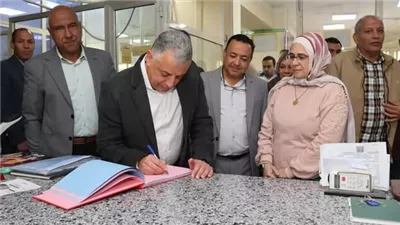 محافظ الإسماعيلية يتفقد المركز التكنولوجي..صور