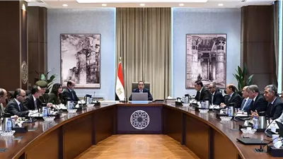 رئيس الوزراء:إتاحة التمويل اللازم لسرعة الانتهاءمن مشروعات