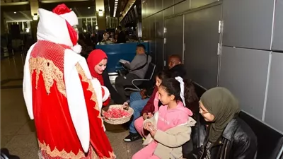 مصر للطيران تحتفل مع المسافرين بالعام الميلادي الجديد