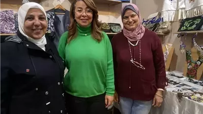 غادة والي تزور جناح المجلس القومي للمرأة بمعرض «ديارنا» بالجونة