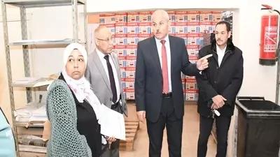 ︎رئيس جامعة القناة يتفقد منظومة التحول الرقمي للمخازن القديمة