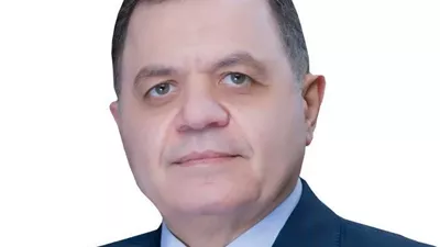 وزير الداخلية يهنئ البابا تواضروس الثانى والطوائف المسيحية بعيد الميلاد المجيد