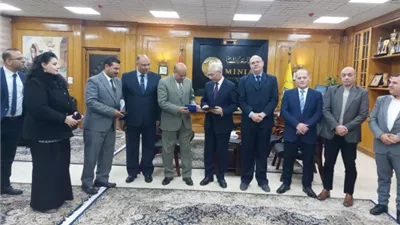 عصام فرحات يستقبل وفد البريد المصري لبحث سبل تطويرخدمات البريد