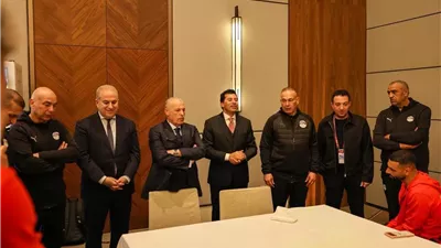 أشرف صبحي وهاني أبو ريدة يهنئان منتخب مصر بالتأهل لدور الـ8.. صور