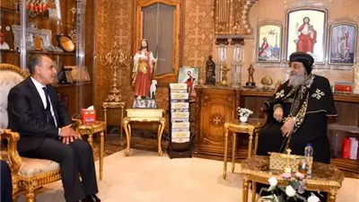 وزير الخارجية يهنئ البابا تواضروس الثاني بمناسبة عيد الميلاد المج