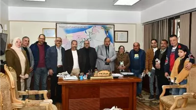 رئيس مياه دمياط يهنئ العاملين الأقباط بعيد الميلاد المجيد