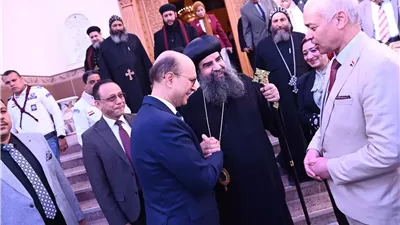 الأقباط بأسيوط يحتفلون بعيد الميلاد وسط أجواء من المحبة والتلاحم
