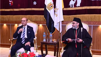 رئيس جامعة أسيوط يشارك الإخوة المسيحيين احتفالات عيد الميلاد