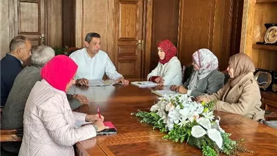محافظ السويس يعقد إجتماع تنسيقي لبحث مشاكل المزارعين