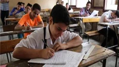 امتحانات نصف العام تبدأ.. منع الموبايل وفرض الانضباط داخل اللجان