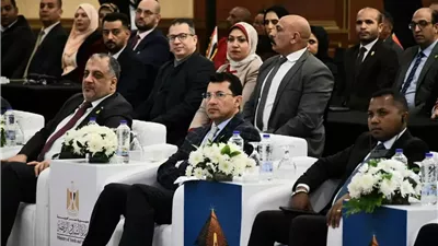 أشرف صبحى يفتتح منتدي العاملين بالشباب والرياضة