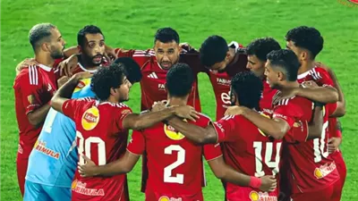 الصقر يكشف آخر تطورات انتقال نجم الأهلي إلى الاتحاد السكندري