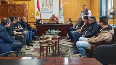 أنباء سارة من رئيس جهاز أخميم الجديدة فى اجتماعه مع المستثمرين.. صور